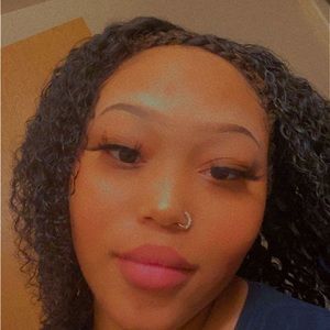 Meet your Posher, Rojae